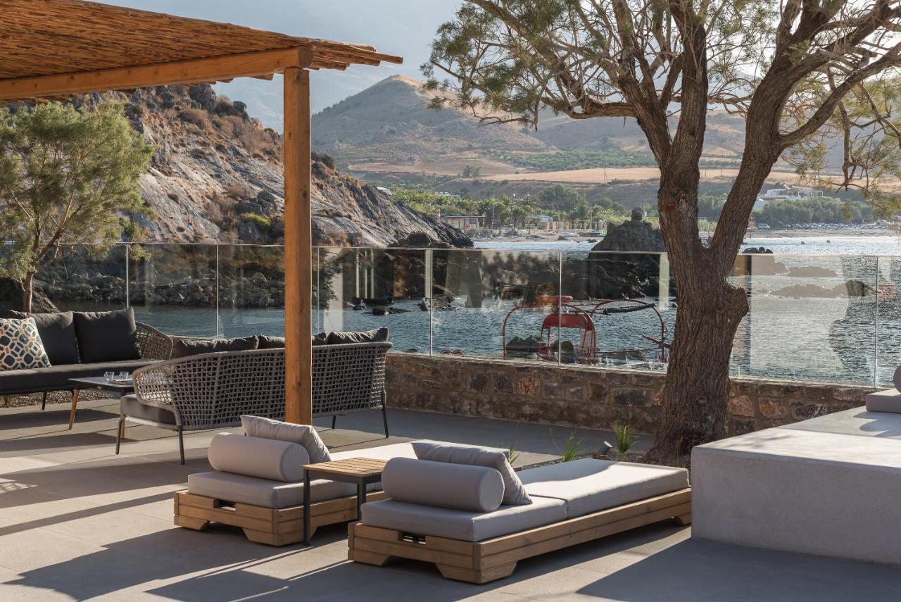 Isla Beach House, A Timeless Retreat, By Thinkvilla Damnoni Exterior photo