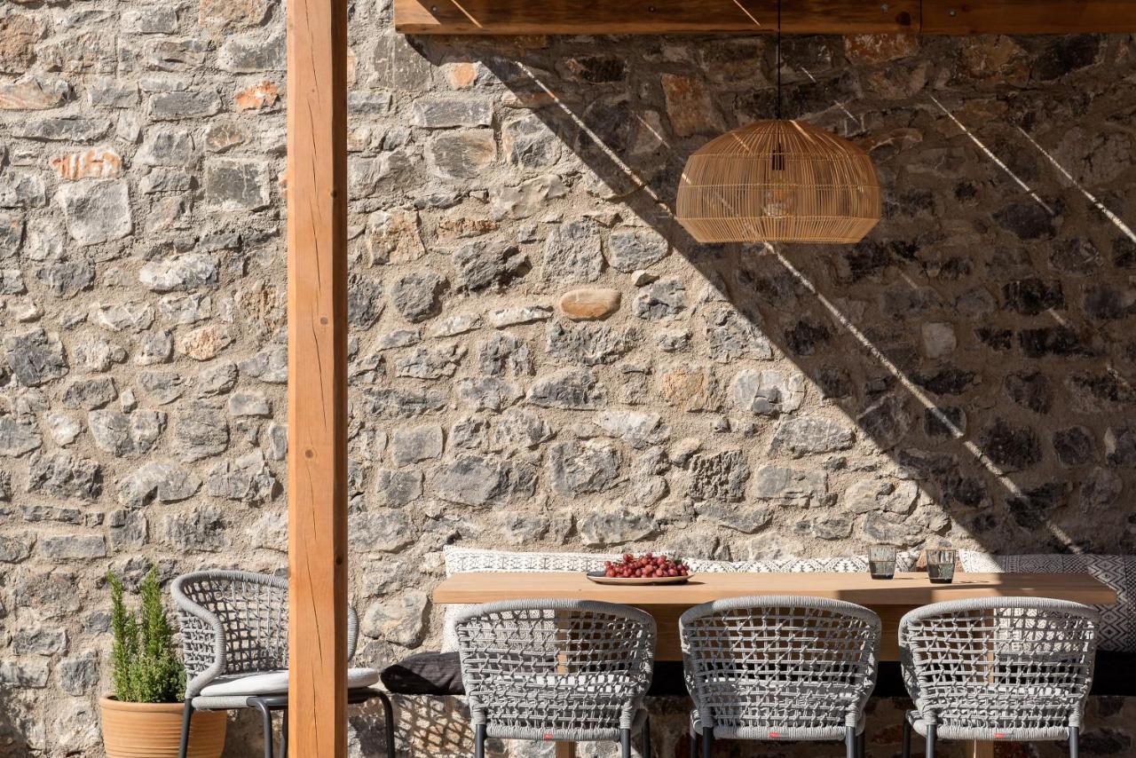 Isla Beach House, A Timeless Retreat, By Thinkvilla Damnoni Exterior photo