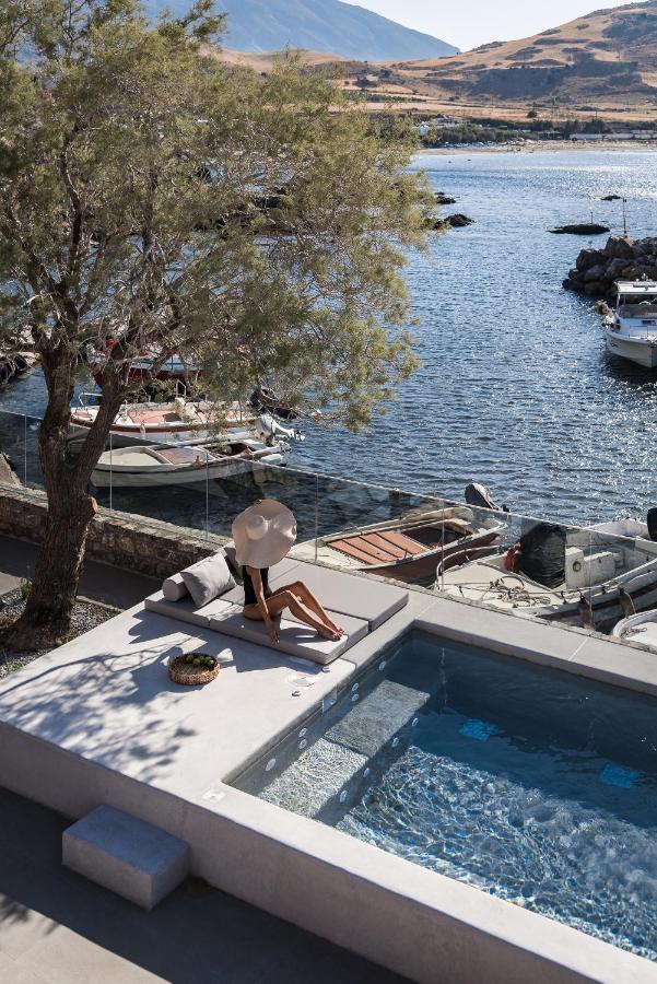 Isla Beach House, A Timeless Retreat, By Thinkvilla Damnoni Exterior photo